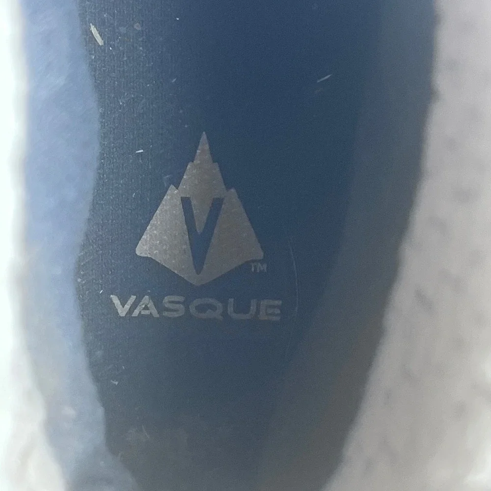 Vasque UltraDry Waterproof Hiking Boots Mens 9.5 Trail Trek Outdoor Black